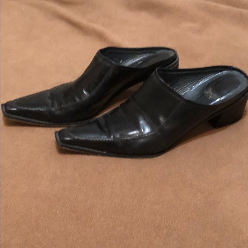 Stuart Weitzman Mules - black leather